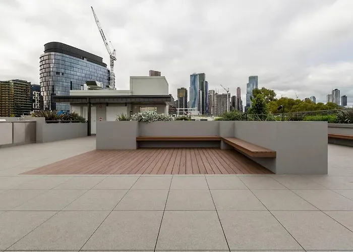 Lovely 2 Bedroom Unit In North Melbourne - 03068